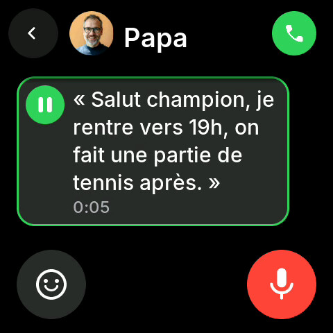 Le vocal de Papa en train d'être écouté